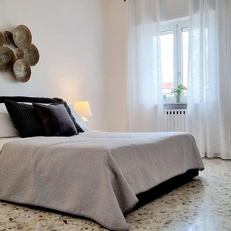 Terraro - Accommodation Μπάρι Εξωτερικό φωτογραφία